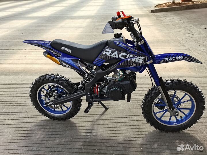 Кроссовый мотоцикл