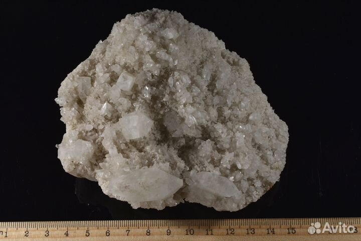 Крупная друза кристаллов Апофиллит. Лот №593