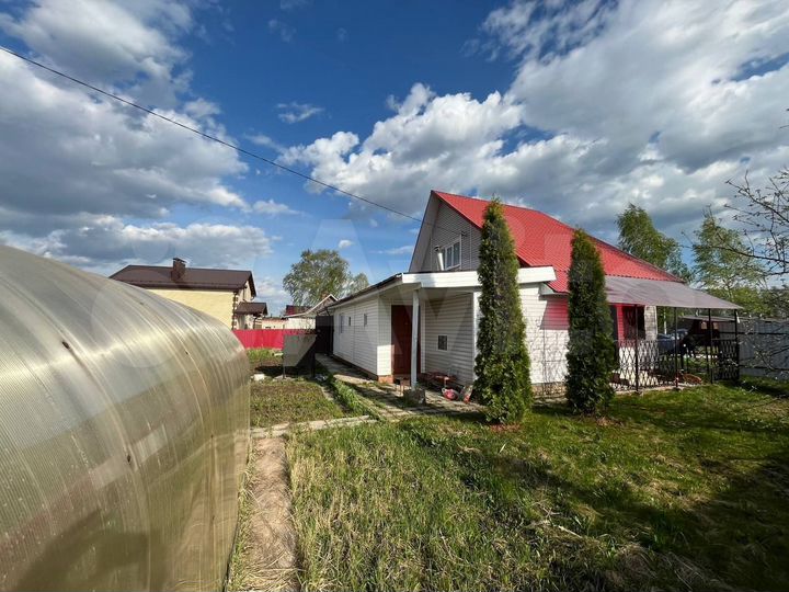 Дом 180 м² на участке 8 сот.