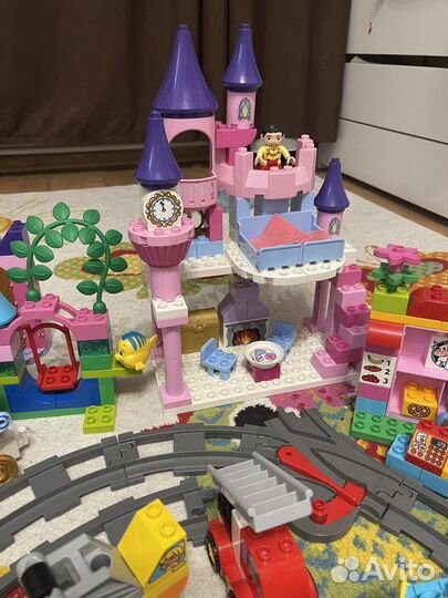 Lego дупло огромным пакетом 11 наборов и доска