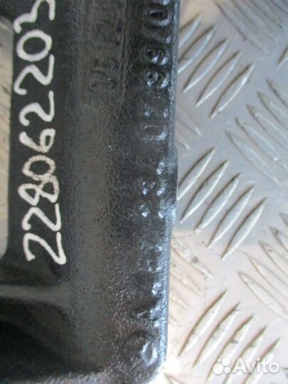 Кронштейн компрессора кондиционера Mercedes-Benz A