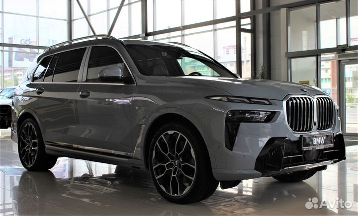 BMW X7 3.0 AT, 2023, 1 км