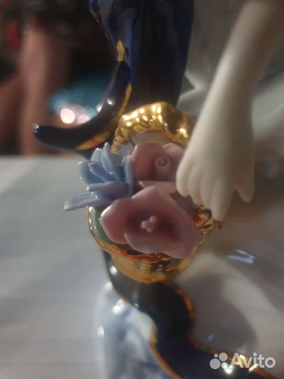 Статуэтка ангел фарфор