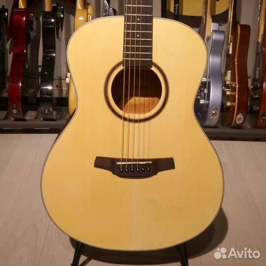 Акустическая гитара Crafter