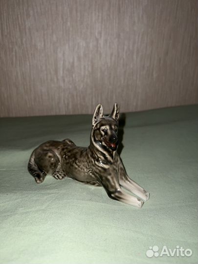 Статуэтка СССР фарфоровая собака