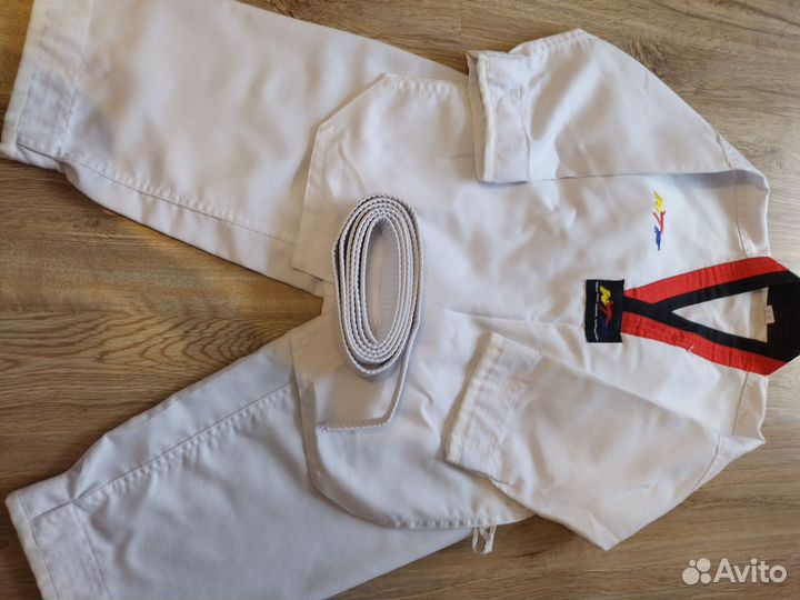 Одежда для тхэквондо добок