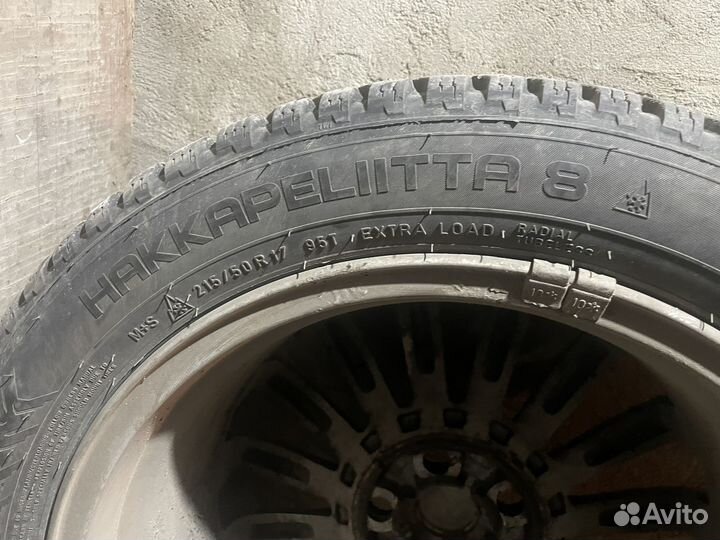 Nokian Tyres Hakkapeliitta 8 215/50 R17