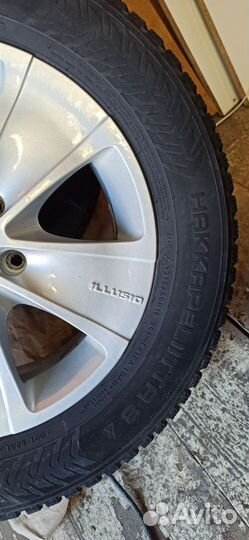 Nokian Tyres Hakkapeliitta 8 215/60 R16