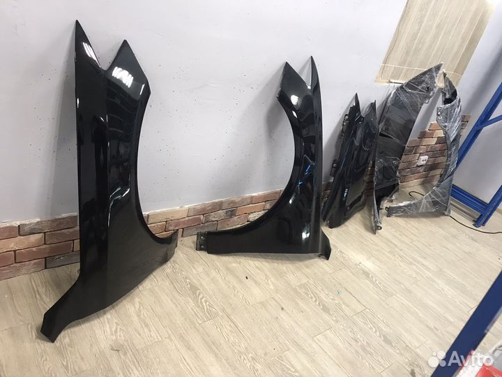 Крылья передние