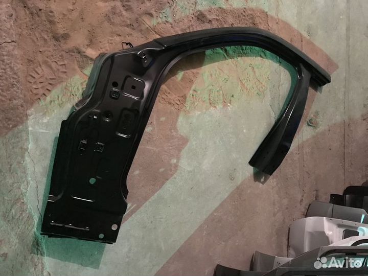 Стойка кузова средняя BMW X6