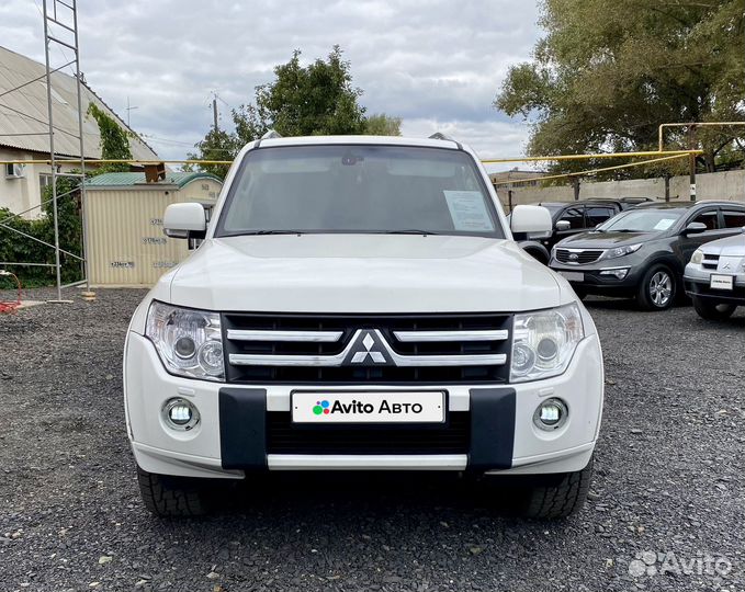 Mitsubishi Pajero 3.2 AT, 2011, 197 000 км