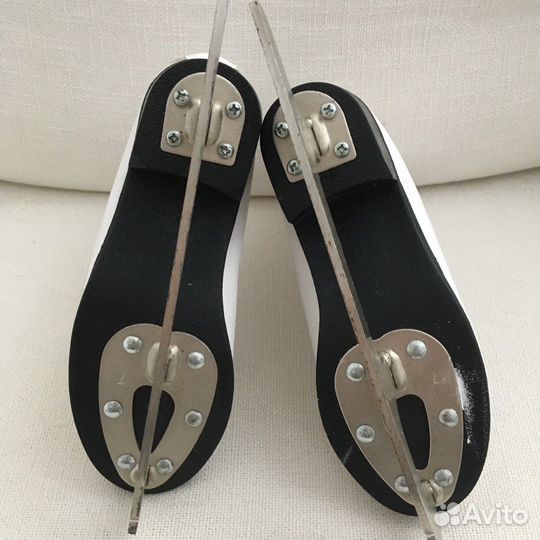 Коньки фигурные р.30 Nicole Nordway