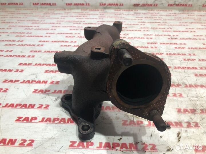 Коллектор выпускной правый Mitsubishi Challenger