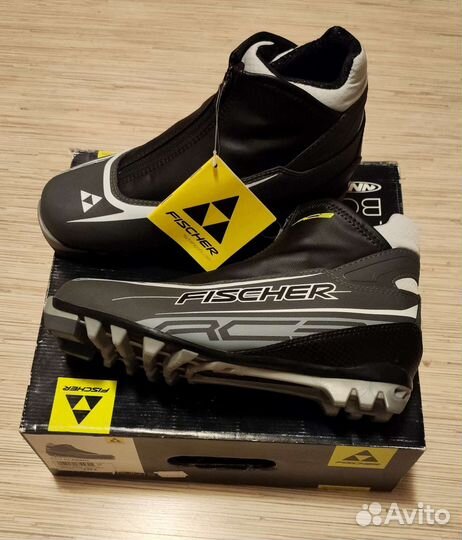 Лыжные новые ботинки Fischer RC3 classic 40-41,42