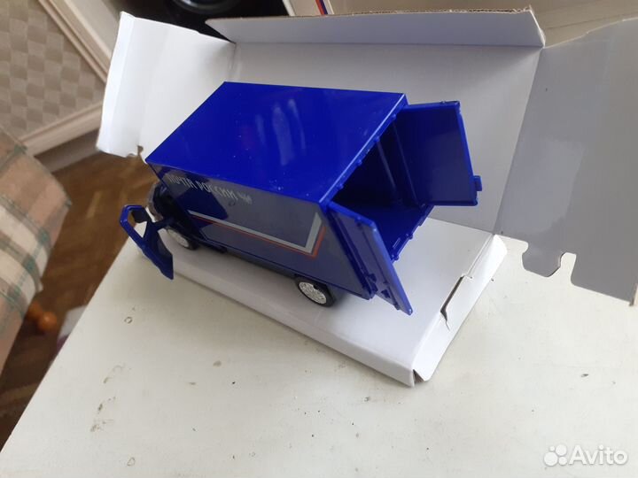 Модельки: Нива 21 -21, Газ 32214,ваз2104,Камаз,паз