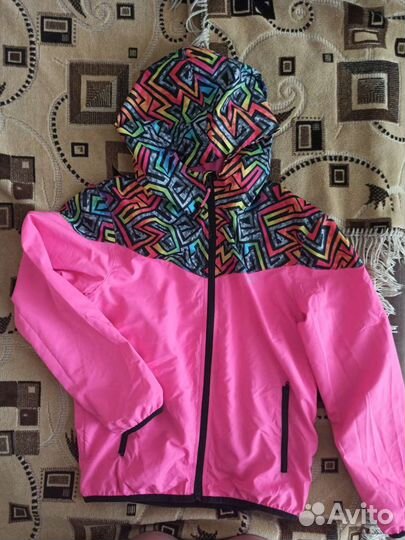 Ветровка для девочки