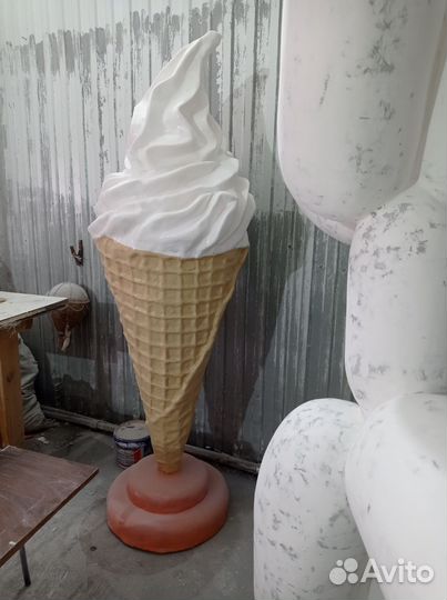 Фигуры из стеклопластика