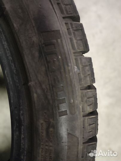 Pirelli Ice Zero 225/45 R18