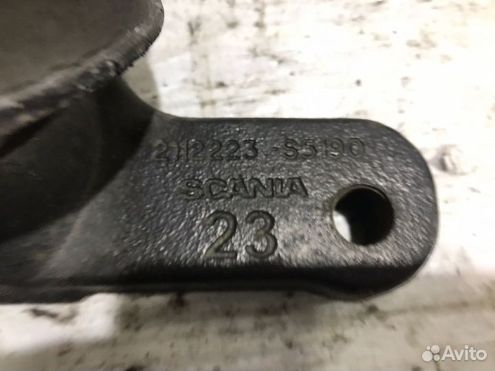 2112223 Подушка двигателя левая Scania 5 - series