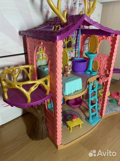 Энчантималс Игровой набор «Домик Донессы Оленни»