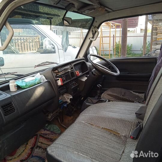 Mazda Bongo Brawny 2.0 МТ, 1997, 350 000 км