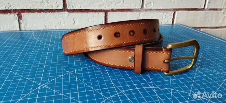 Мужской кожаный ремень ручной работы