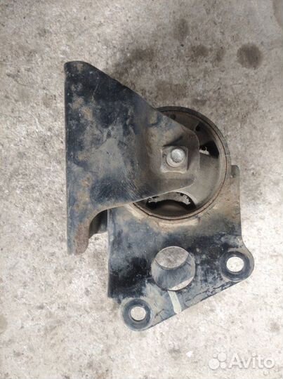 Подушка двигателя Nissan Teana J31 2003-2008