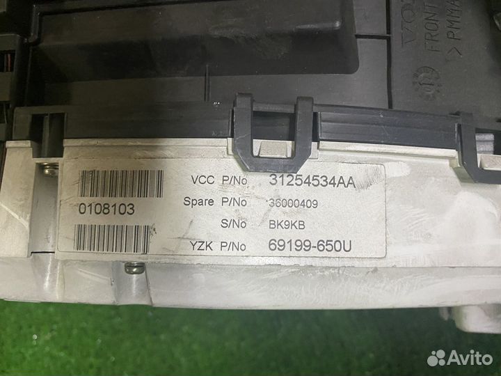 Щиток приборов volvo S80 XC70 S60