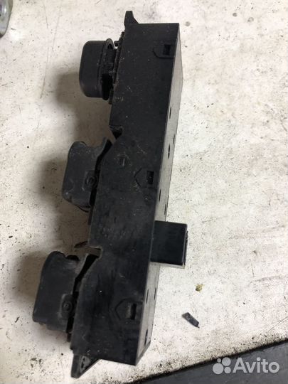 Блок стеклоподъёмников Hyundai Solaris