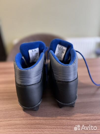 Лыжные ботинки детские 36 размер