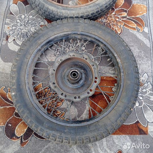 Колёса Урал М-61, М-62