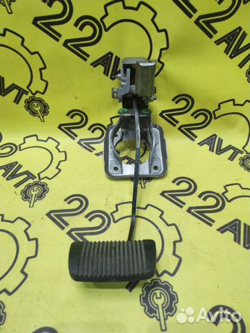 Педаль тормоза Toyota Ipsum SXM10 3SFE 07.2000