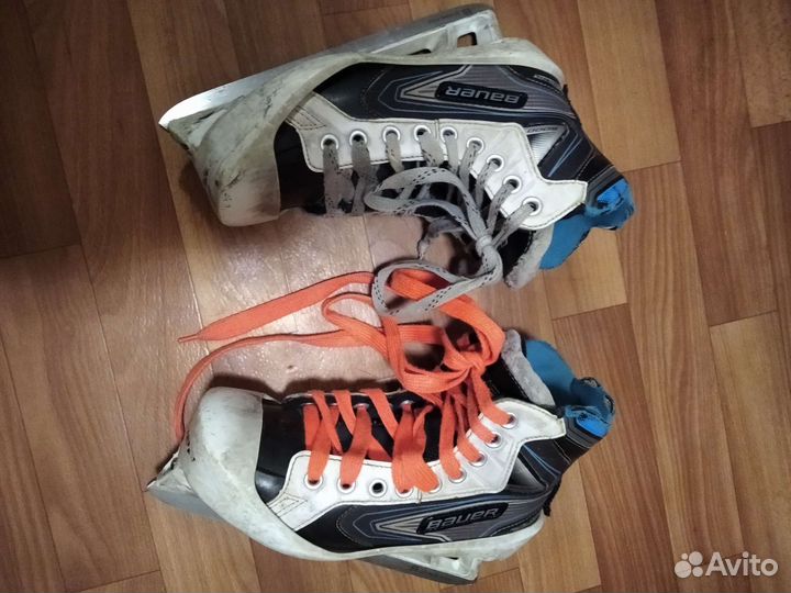 Вратарская хоккейная форма