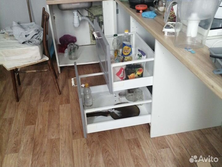 Ящики выдвижные для кухни икна