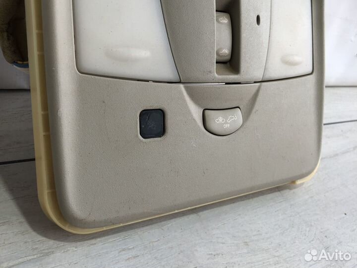 Infiniti QX70 FX37 Плафон салонный