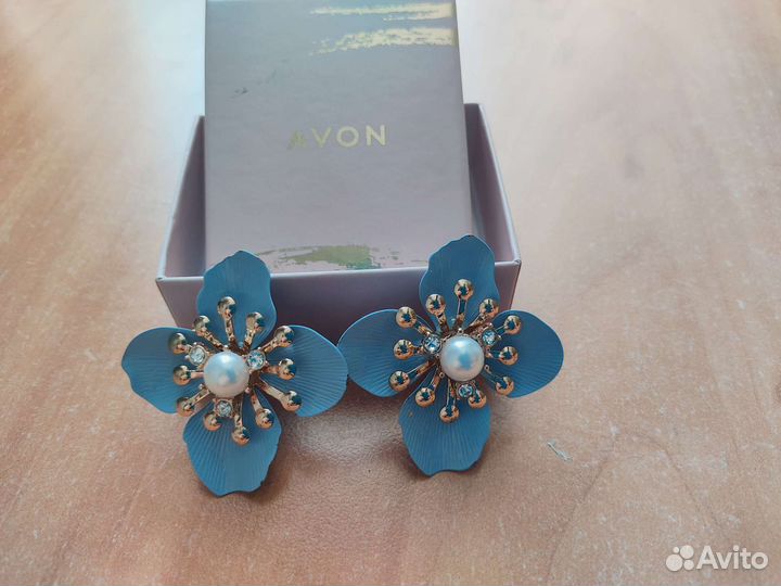 Серьги новые Avon