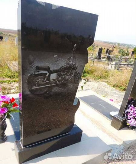 Изготовление памятников. Памятник под ключ в Крыму