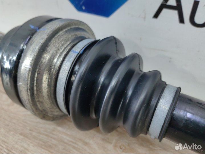 Привод задний левый Bmw X5 E70 N62B48 2008