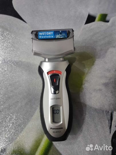 Электробритва Panasonic ES-RT51