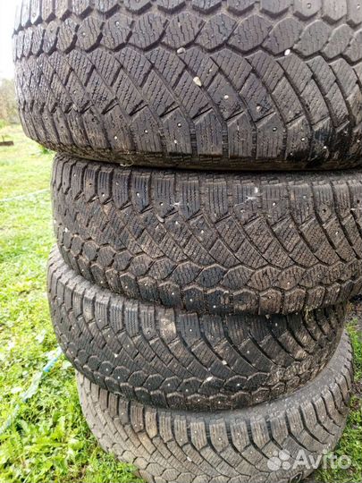 Gislaved Nord Frost 200 235/65 R17