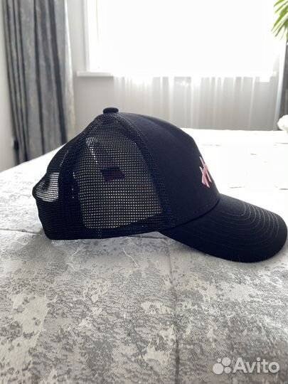 Бейсболка hugo