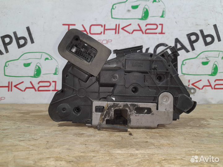 Замок передней двери LH VW Polo Sedan (2011-2020)