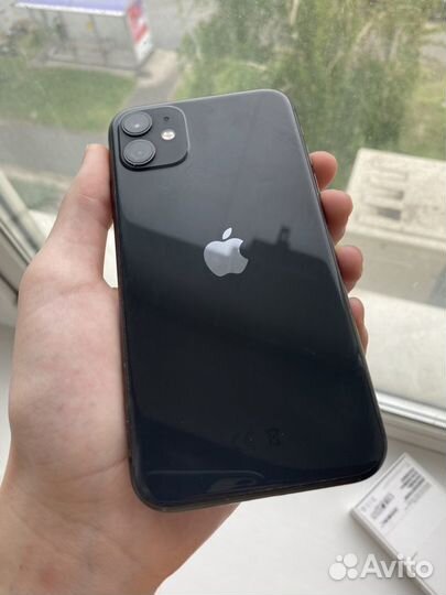 iPhone 11, 64 ГБ