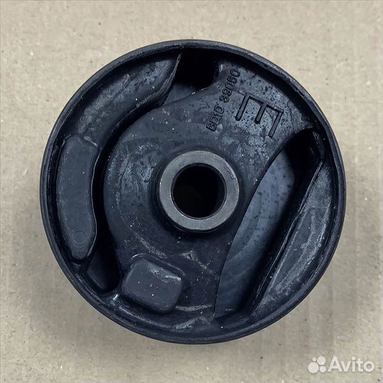 Сайлентблок опоры двигателя Mazda 323