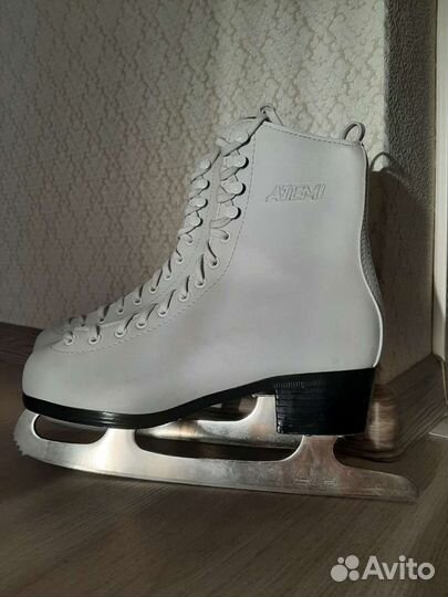 Коньки фигурные