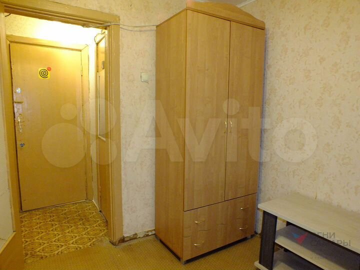 Комната 15 м² в 5-к., 3/5 эт.