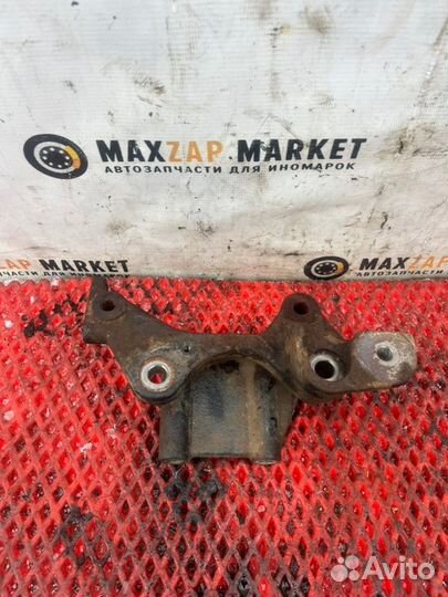 Кронштейн генератора Mitsubishi Outlander 2.4 4G69