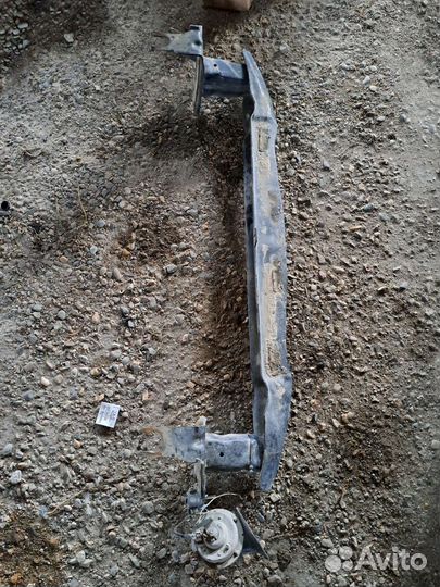 Усилитель переднего бампера Porsche Cayenne