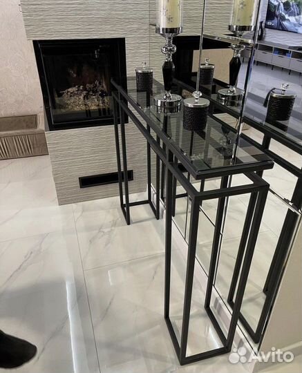 Консоль стеклянная в стиле лофт