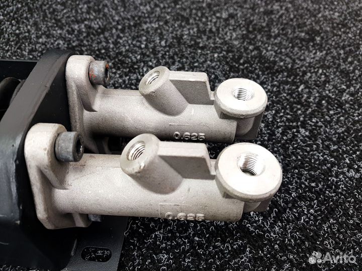 Ручник гидравлический на 2 цилиндра с короткой руч